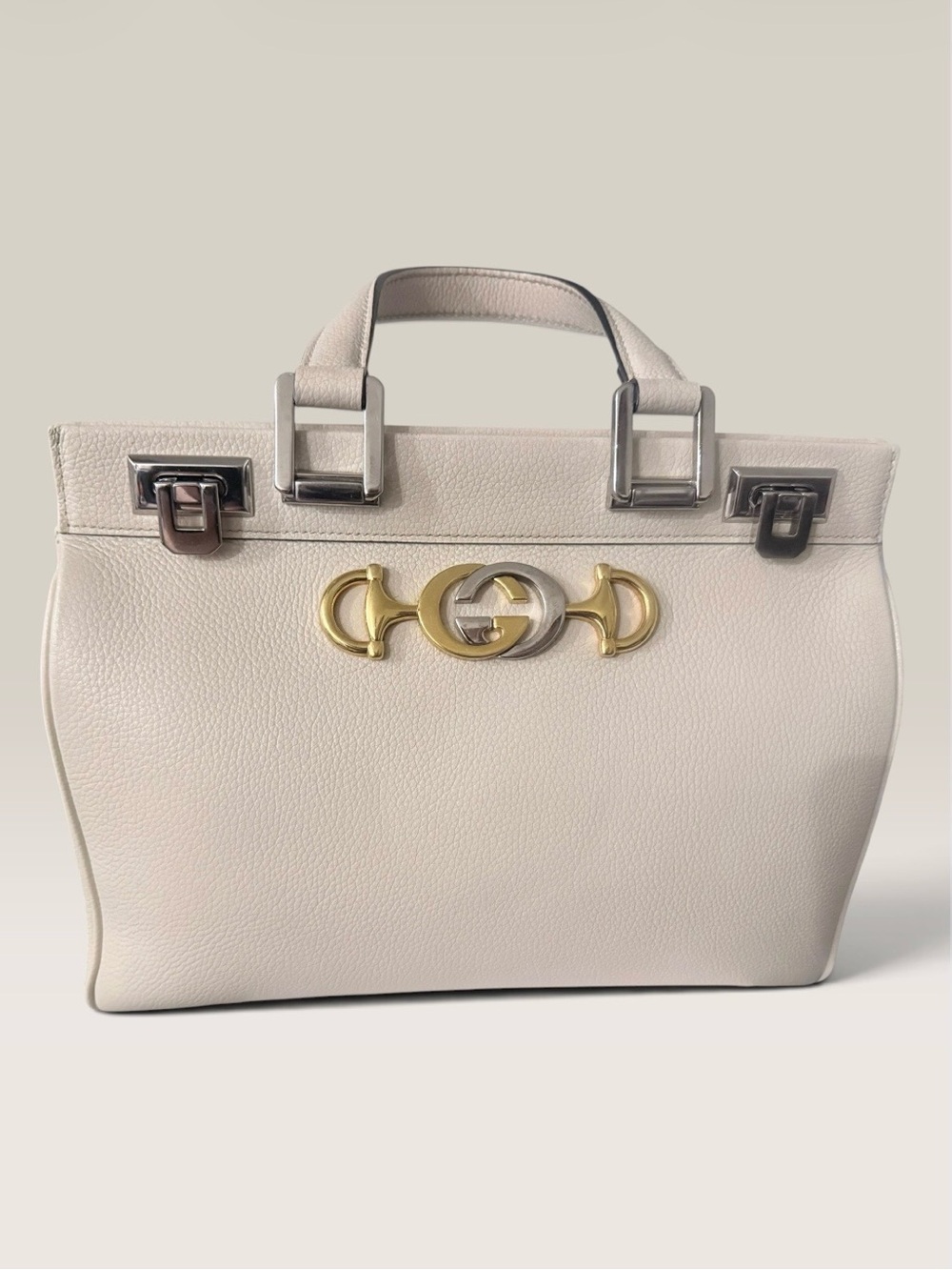 Pre-owned Gucci Zumi Cream Leather Handbag with Mixed-Metal Horsebit Hardware
